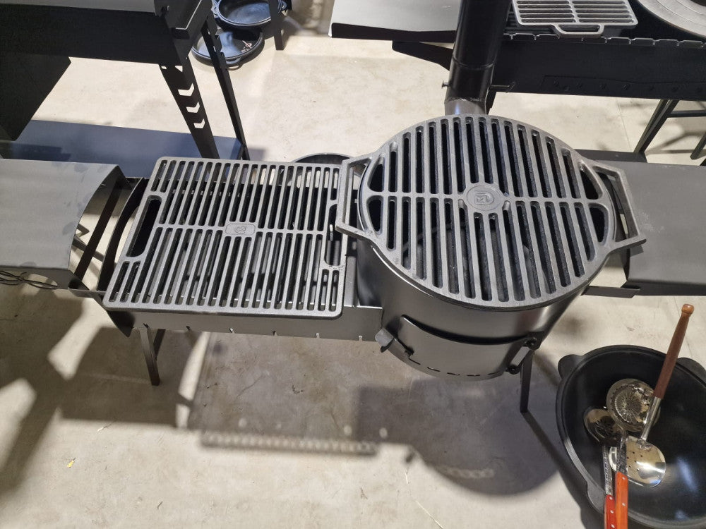 Cast iron grate round 45cm